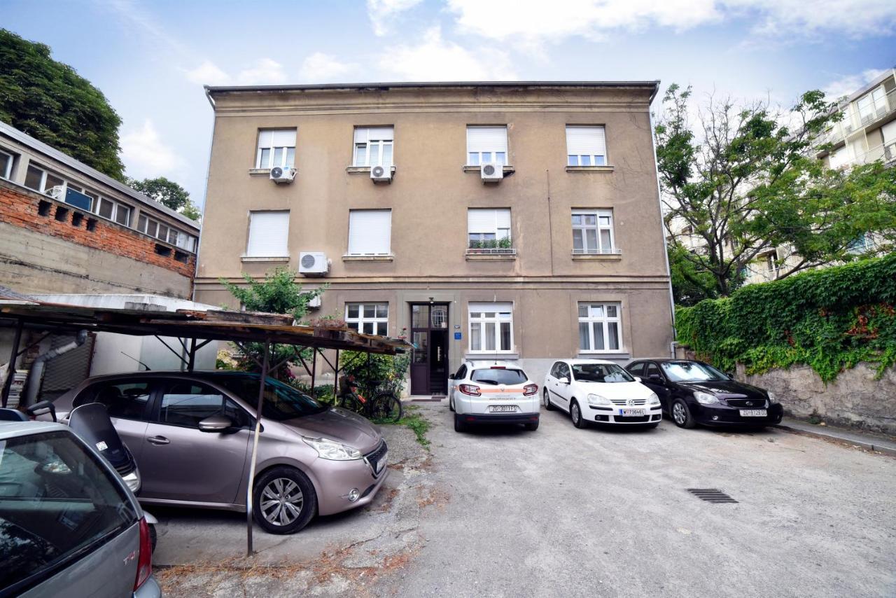 Luxery Spa Apartment ซาเกร็บ ภายนอก รูปภาพ